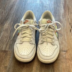 Nike Dunks Low SE Kids White Sneakers with Colorful Accents